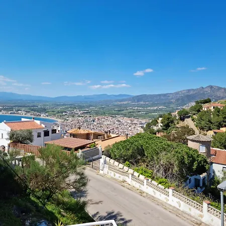 Casa Encantadora Y Acogedora En Holiday home *